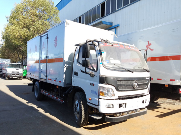 福田5米1(7吨)爆破器材车