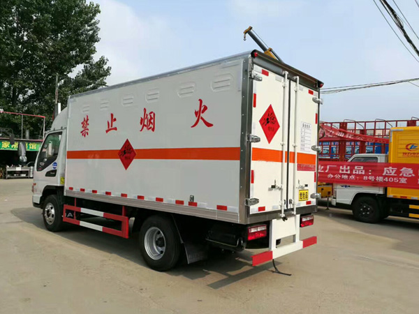 江淮4米2(3.5吨)爆破器材车