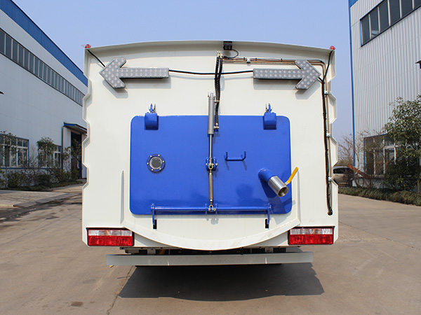 东风多利卡洗扫车(国V)