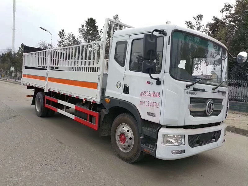 东风6.2米(10.8吨)气瓶车