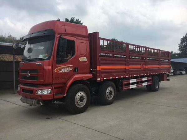 柳汽9.5米(15.3吨)气瓶车