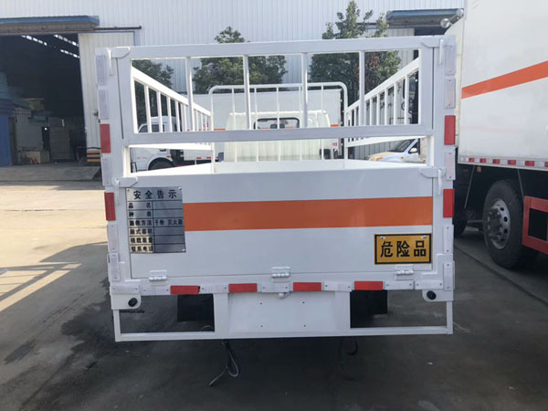 跃进3.5米柴油(蓝牌)气瓶车