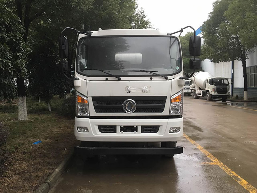 2017款东风6方搅拌车(国五)