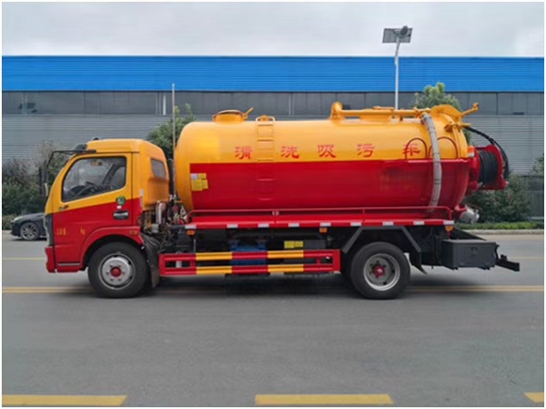 大多利卡8方 清洗吸污车(一体罐) 国六