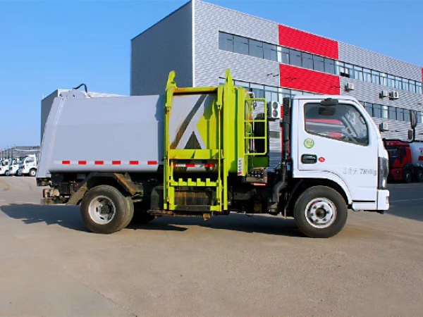 极速糖果威牌CLW5071ZZZ6型自装卸式垃圾车