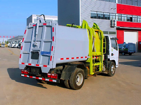 极速糖果威牌CLW5071ZZZ6型自装卸式垃圾车