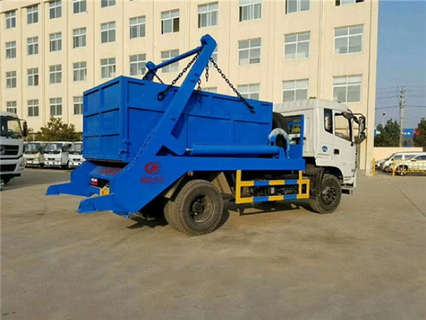 东风仿天锦摆臂式垃圾车(8-10方)