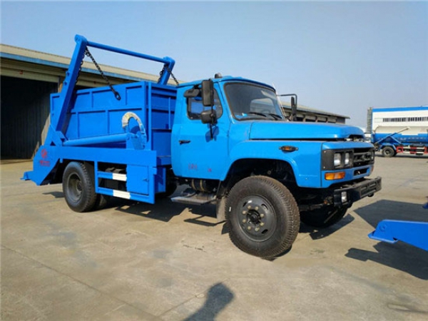 东风尖头140摆臂式垃圾车(8方)