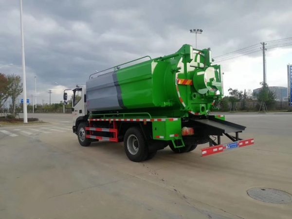 福田瑞沃10方清洗吸污车