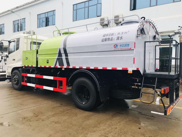 东风天锦路面清洗车 养护车