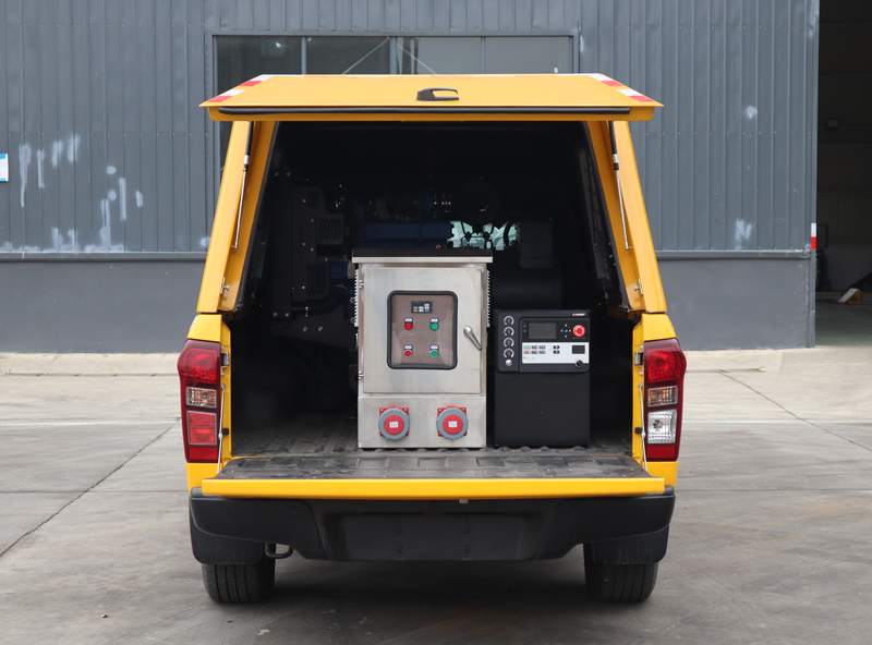 江铃皮卡救险车