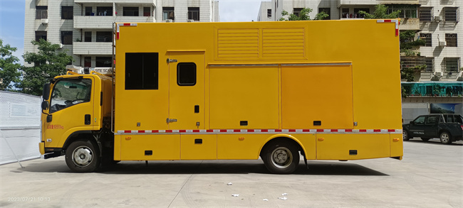 五十铃救险装备车